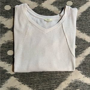 Kori waffle weave medium sized shirt with pockets